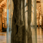 La Columna del Infierno: El Pilar de la Mezquita de Córdoba que Huele a Azufre