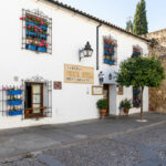 Restaurante Puerta Sevilla: La Historia de la Familia Rosales y su Templo del Sabor Cordobés