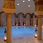 El Eco de la Mezquita: Cómo la Arquitectura del Hammam te Transporta a la Córdoba Califal