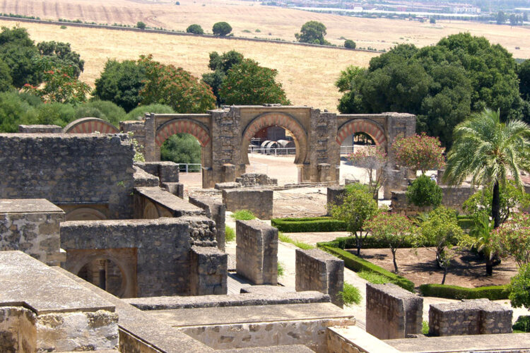 Medina Azahara: La Verdad sobre su Caída. ¿Guerra Civil o Terremoto?