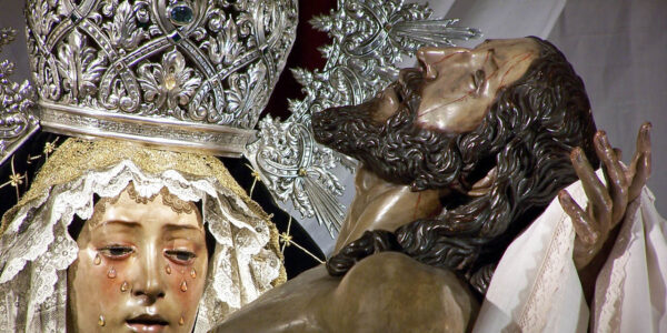 Jueves Santo en C&oacute;rdoba 2026: Gu&iacute;a de itinerarios y mejores sitios estrat&eacute;gicos