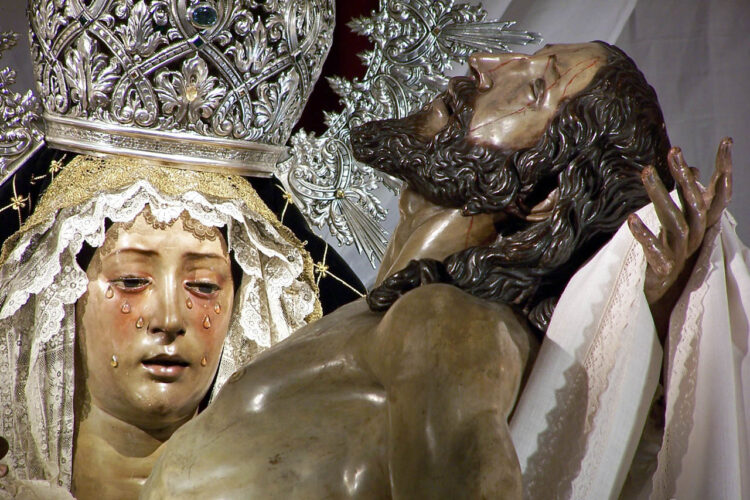 Jueves Santo en C&oacute;rdoba 2026: Gu&iacute;a de itinerarios y mejores sitios estrat&eacute;gicos