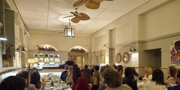 La &Uacute;ltima Cena en C&oacute;rdoba: cr&oacute;nica de una noche entre fe, cocina y solidaridad